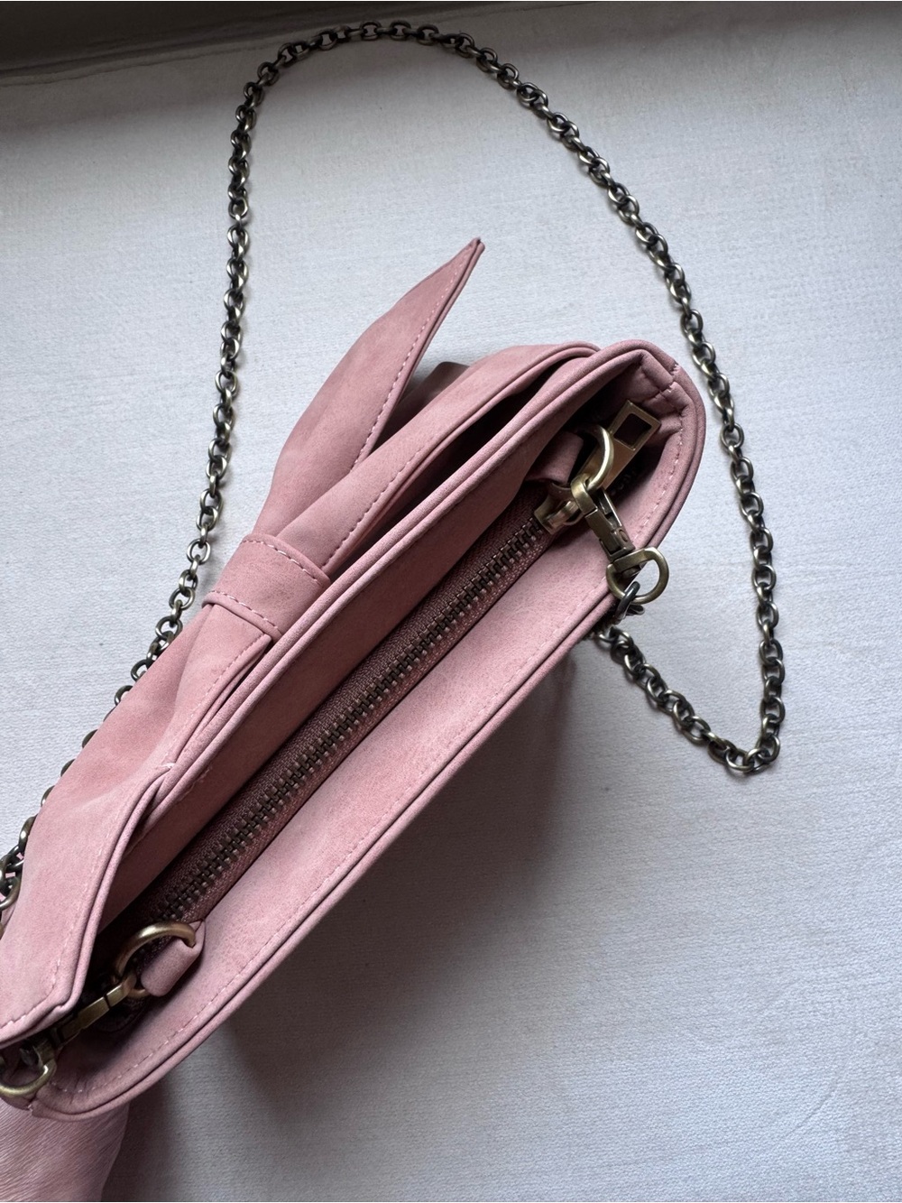 Pink Bow Chain Crossbody Bag - Picture 4 of 5